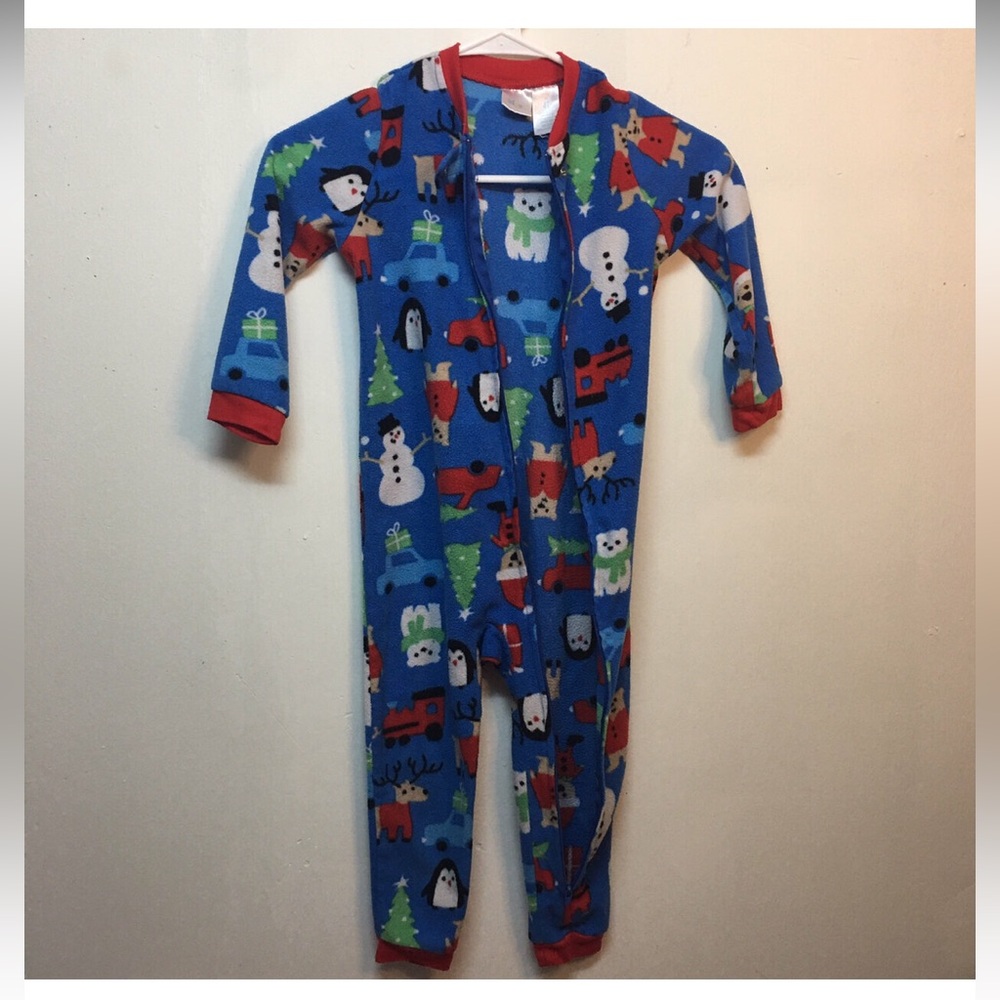 Kidgets Christmas Pajamas: Size 4T